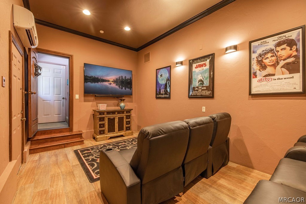 305 Starlight Circle