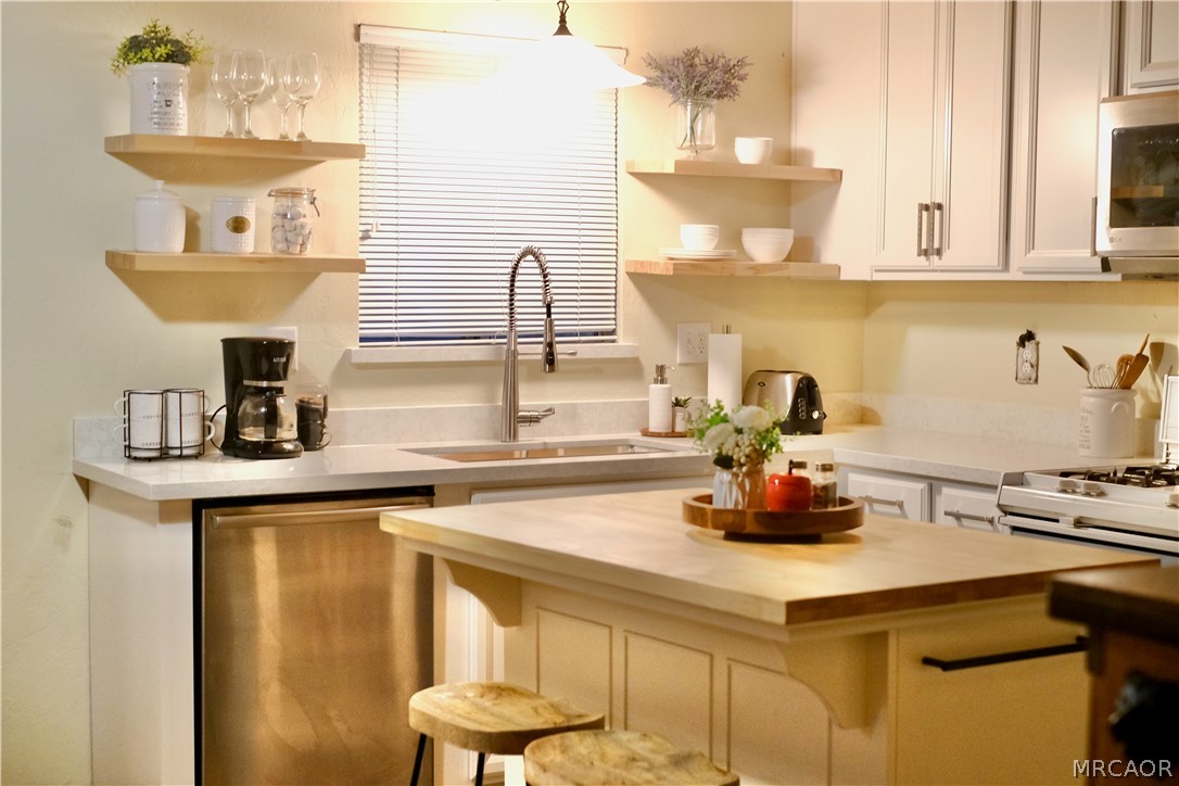 43354 Deer Canyon Road