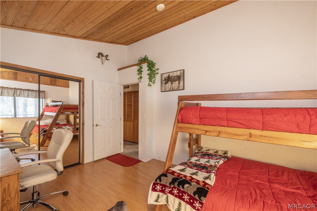 42324 Paramount Road