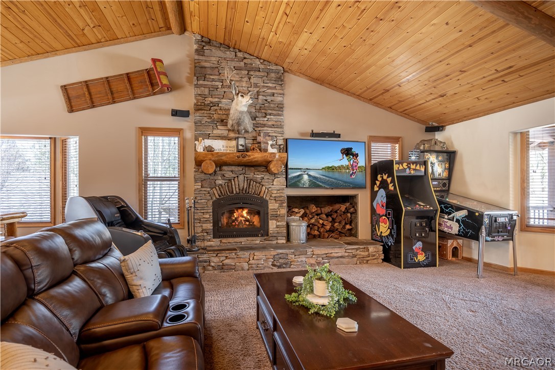 41537 Mockingbird Drive