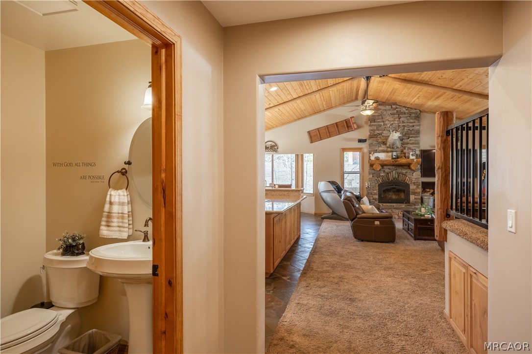 41537 Mockingbird Drive