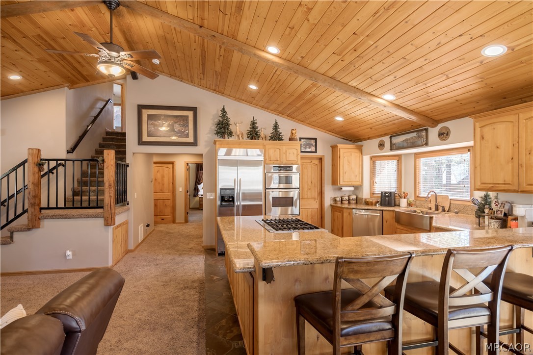 41537 Mockingbird Drive