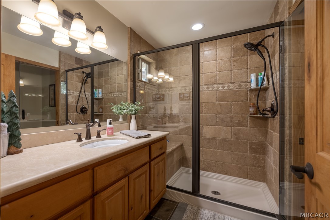 41537 Mockingbird Drive