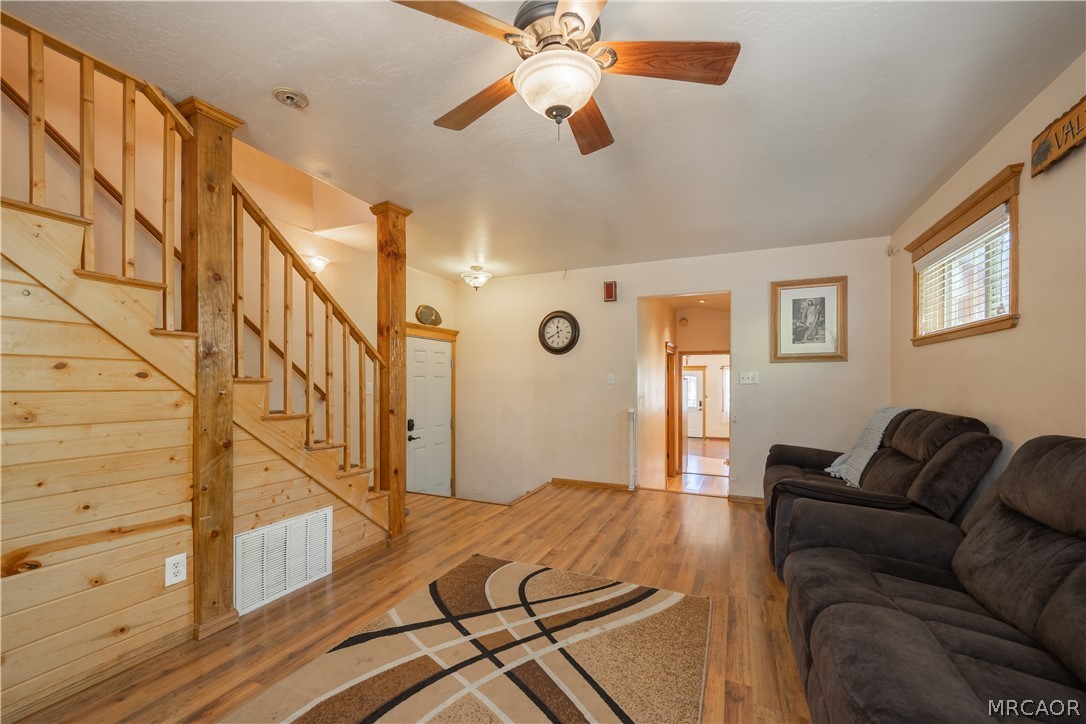 209 West Meadow Lane