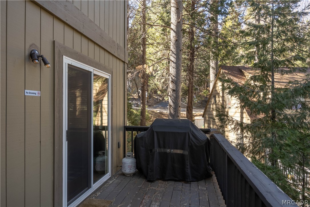 875 Sierra Vista Drive