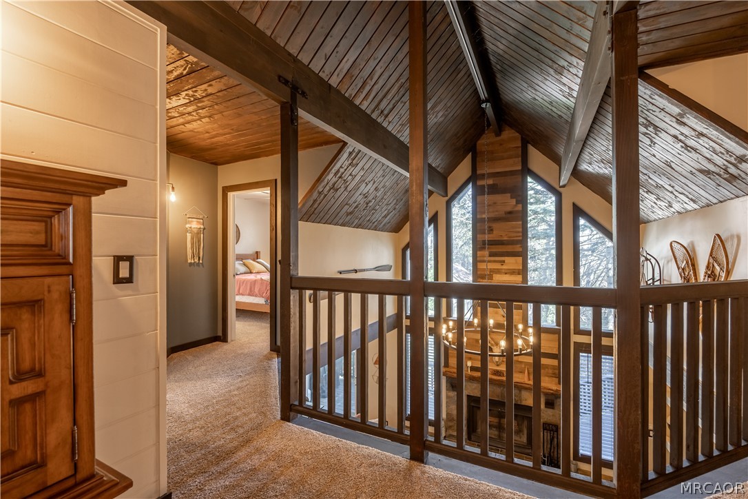 875 Sierra Vista Drive