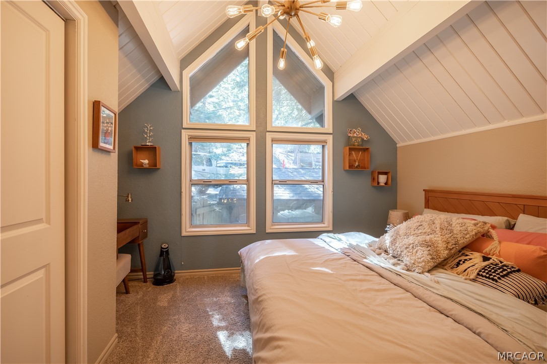 875 Sierra Vista Drive