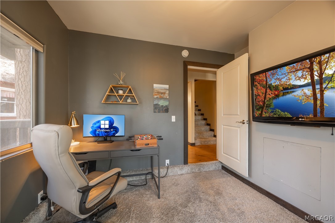 875 Sierra Vista Drive