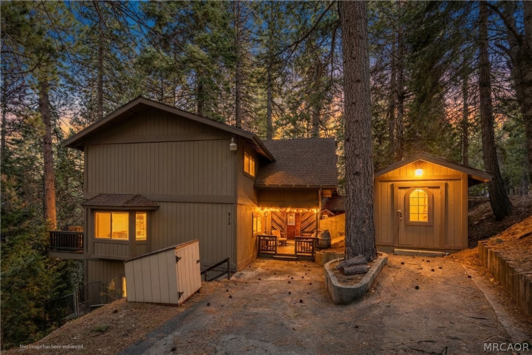 875 Sierra Vista Drive