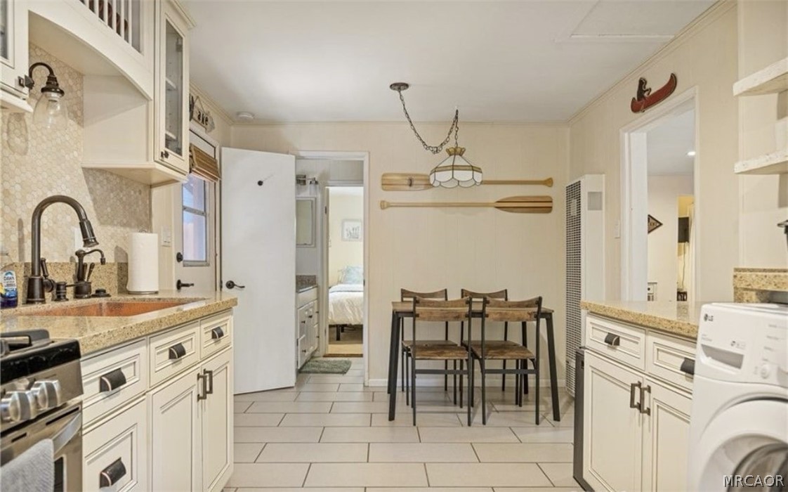 42651 La Placida Avenue