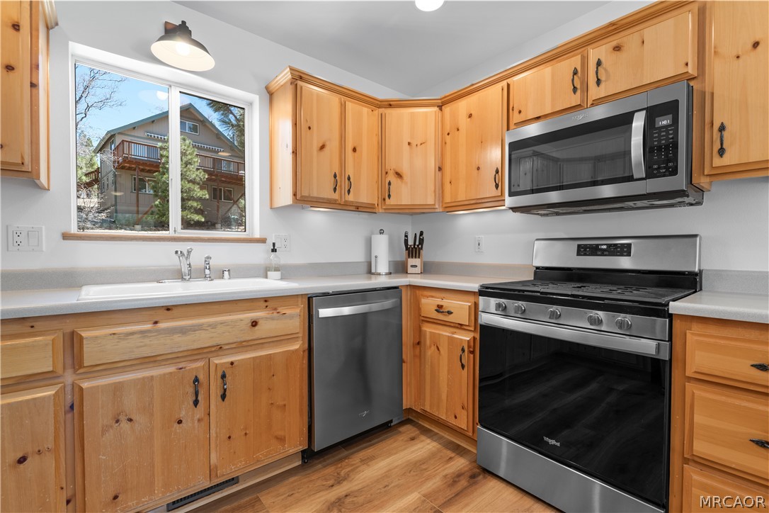 43888 Yosemite Drive