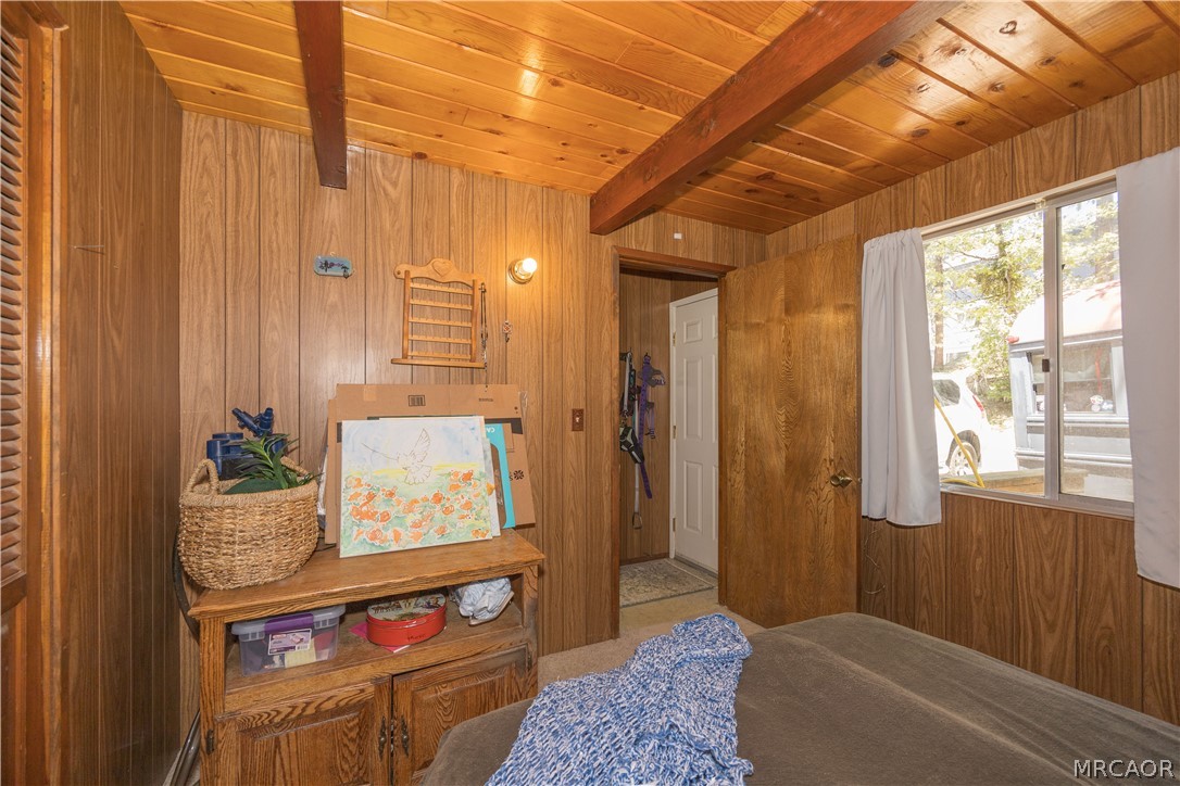 33075 Blue Bird Lane