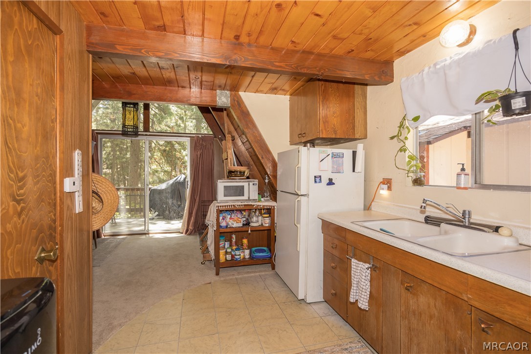 33075 Blue Bird Lane