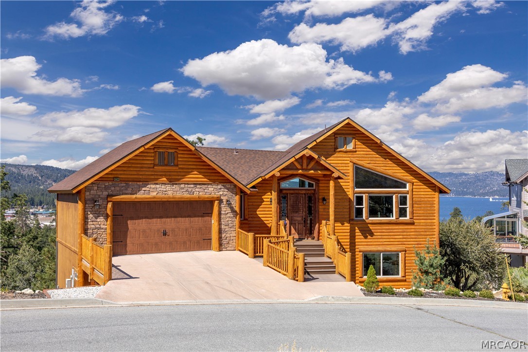 42344 Golden Oak Road