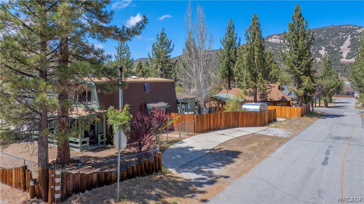 445 Elysian Boulevard