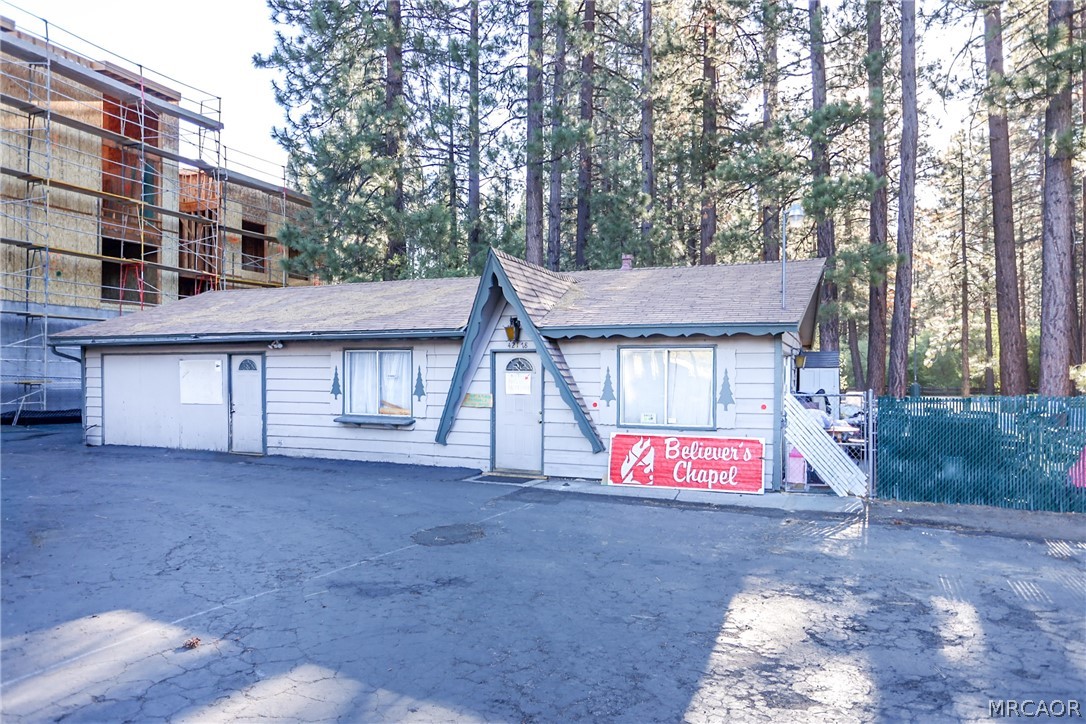 42180 Moonridge Road