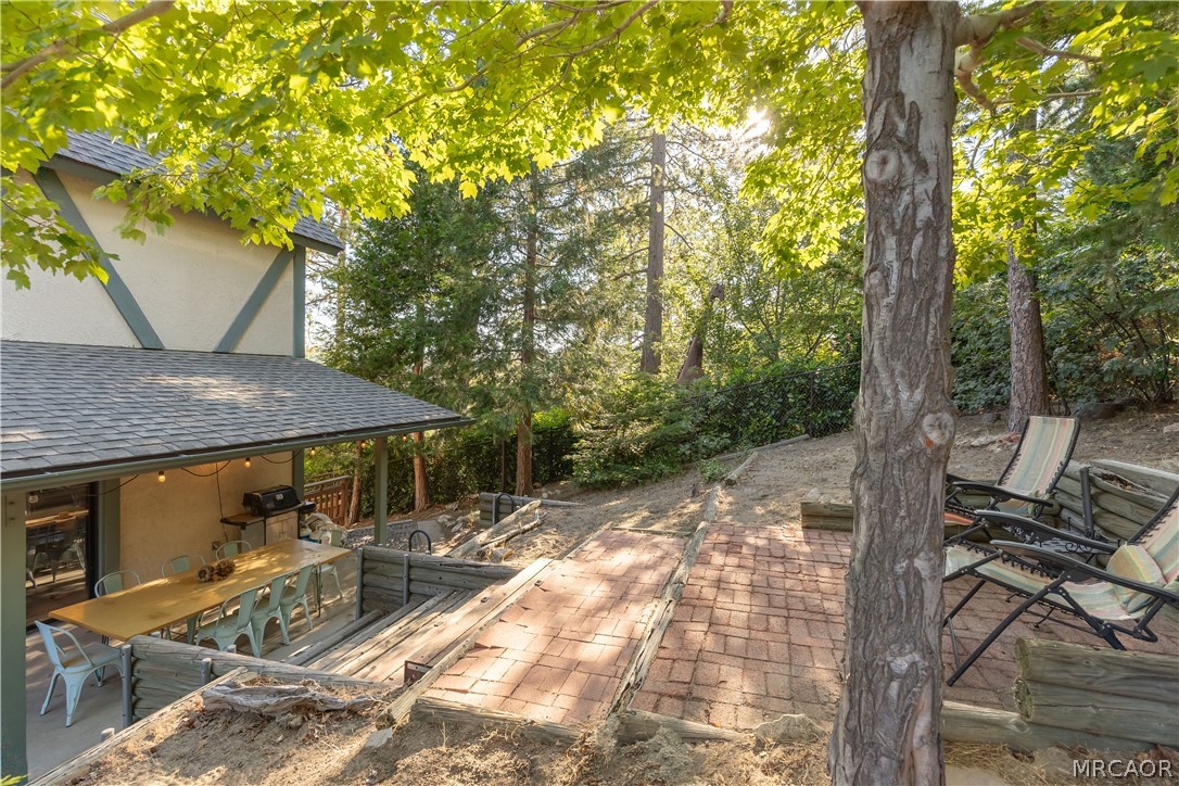 27808 Alpen Drive