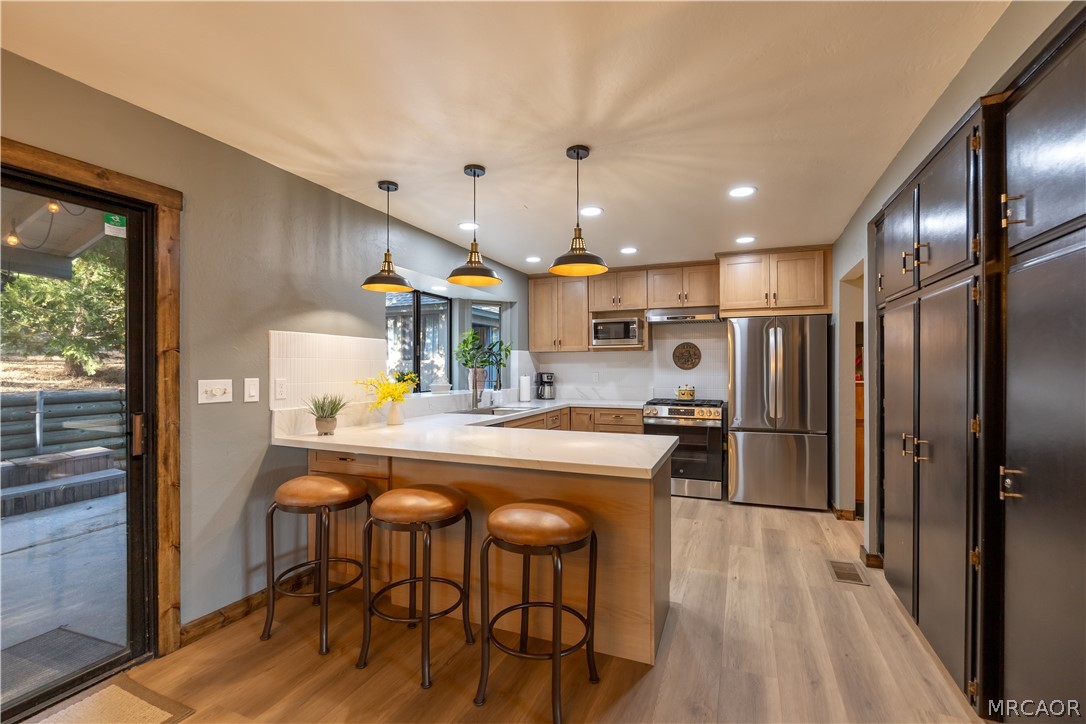 27808 Alpen Drive