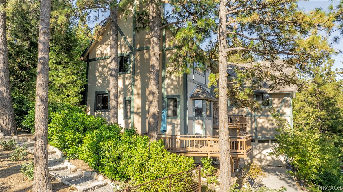 27808 Alpen Drive