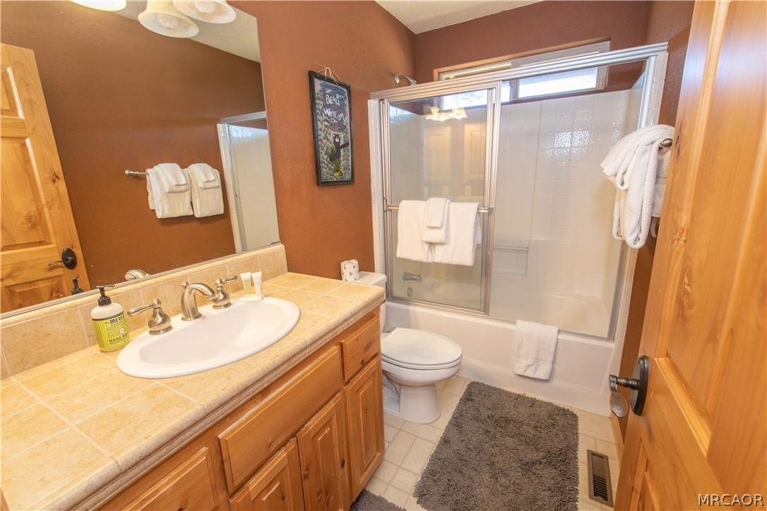 301 Starlight Circle