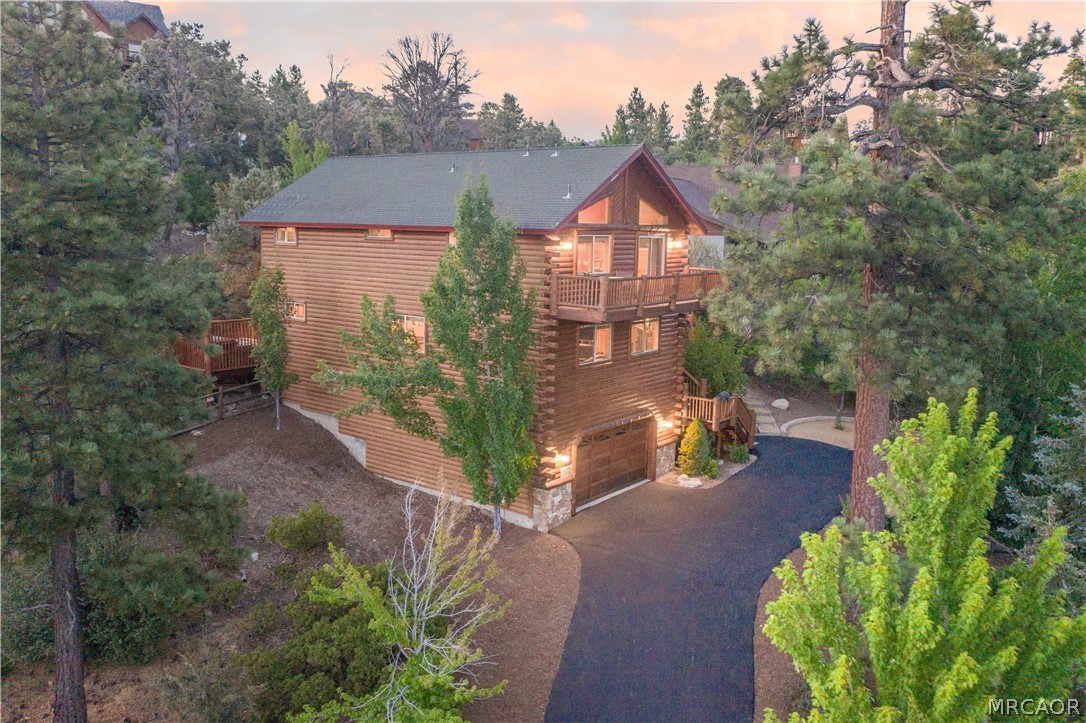 301 Starlight Circle