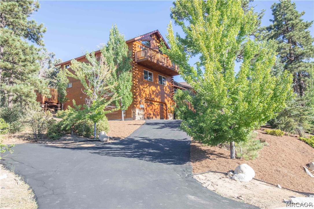 301 Starlight Circle