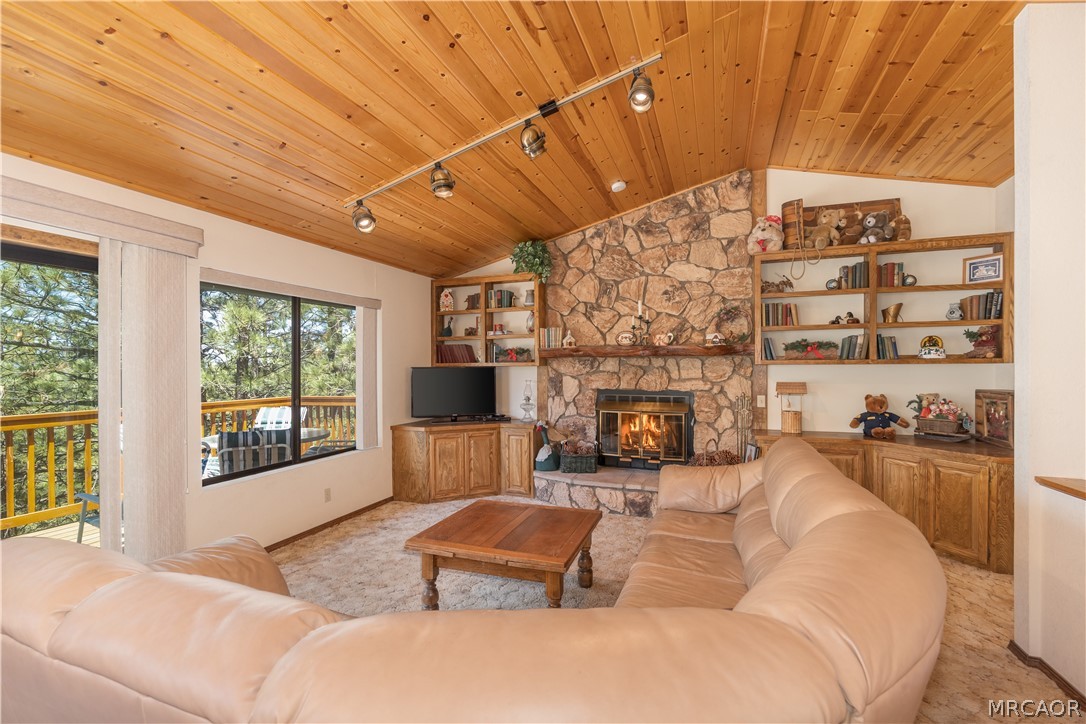 696 Menlo Drive