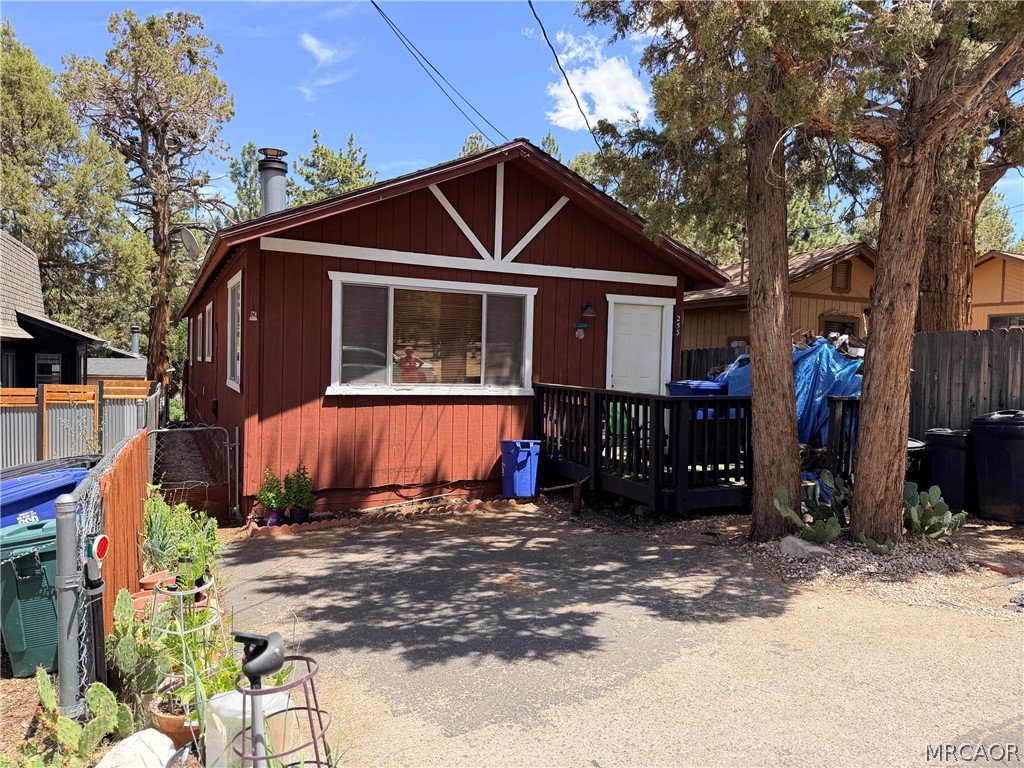 253 Santa Barbara Avenue