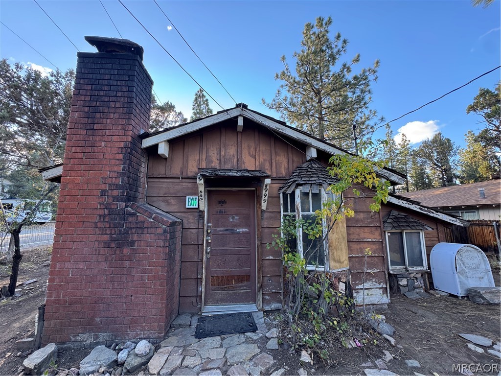 999 Pine Lane