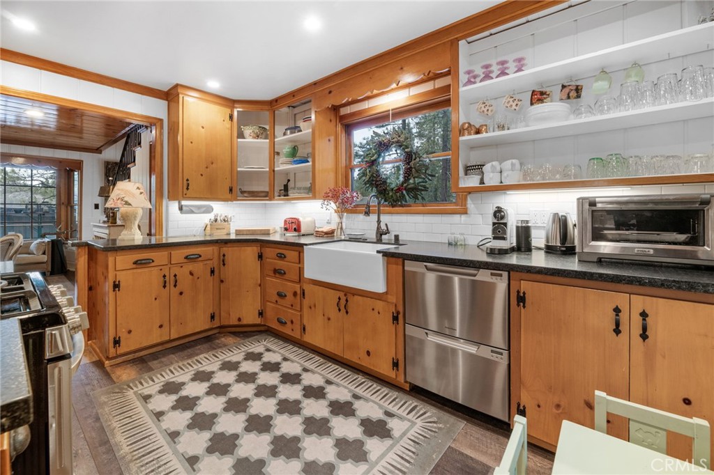 39124 Waterview Drive