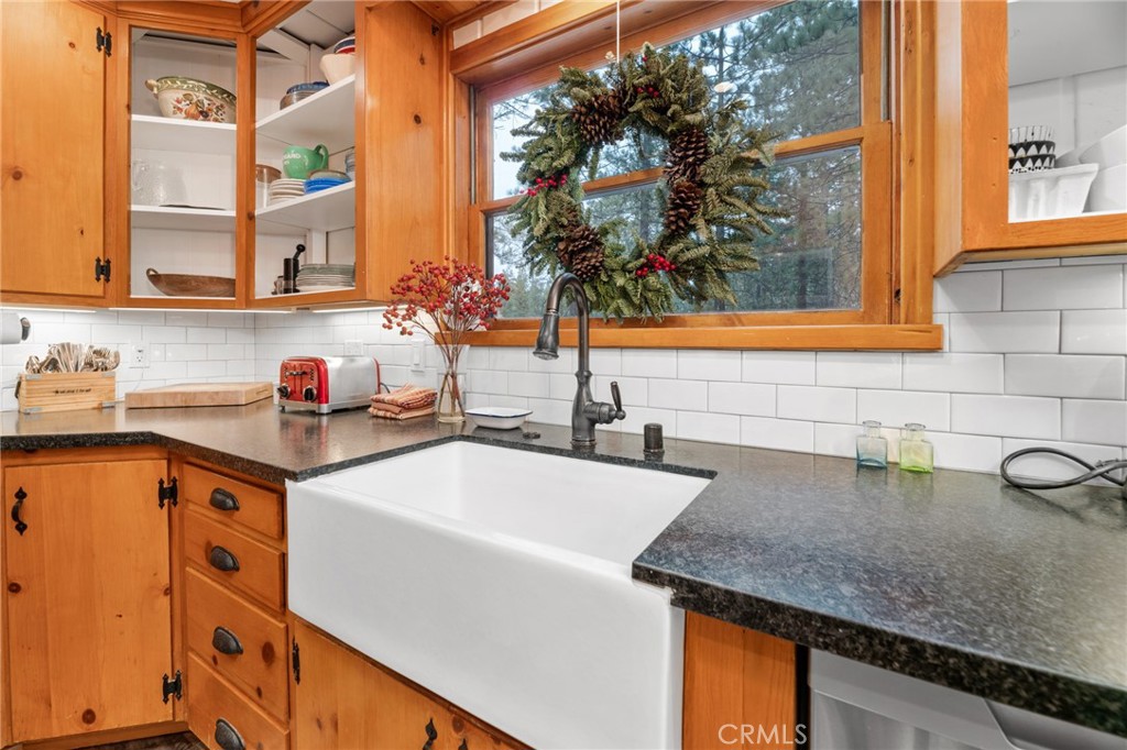 39124 Waterview Drive