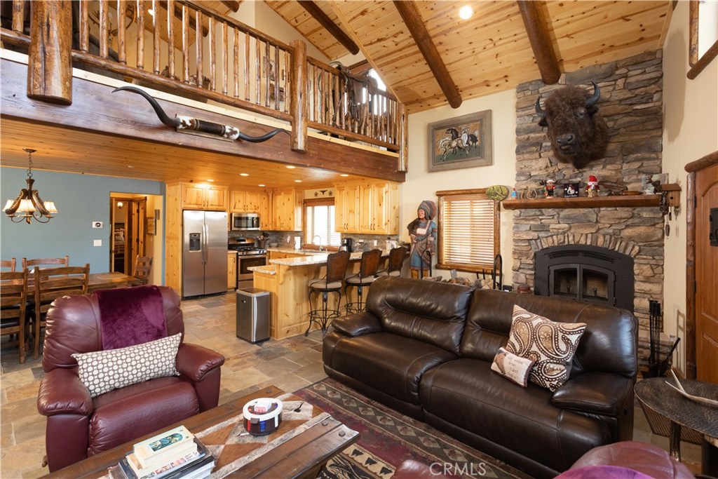 1389 Flintridge Avenue