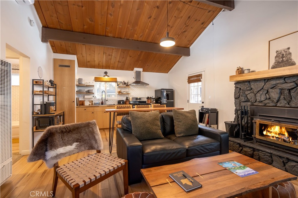 737 Sunset Lane