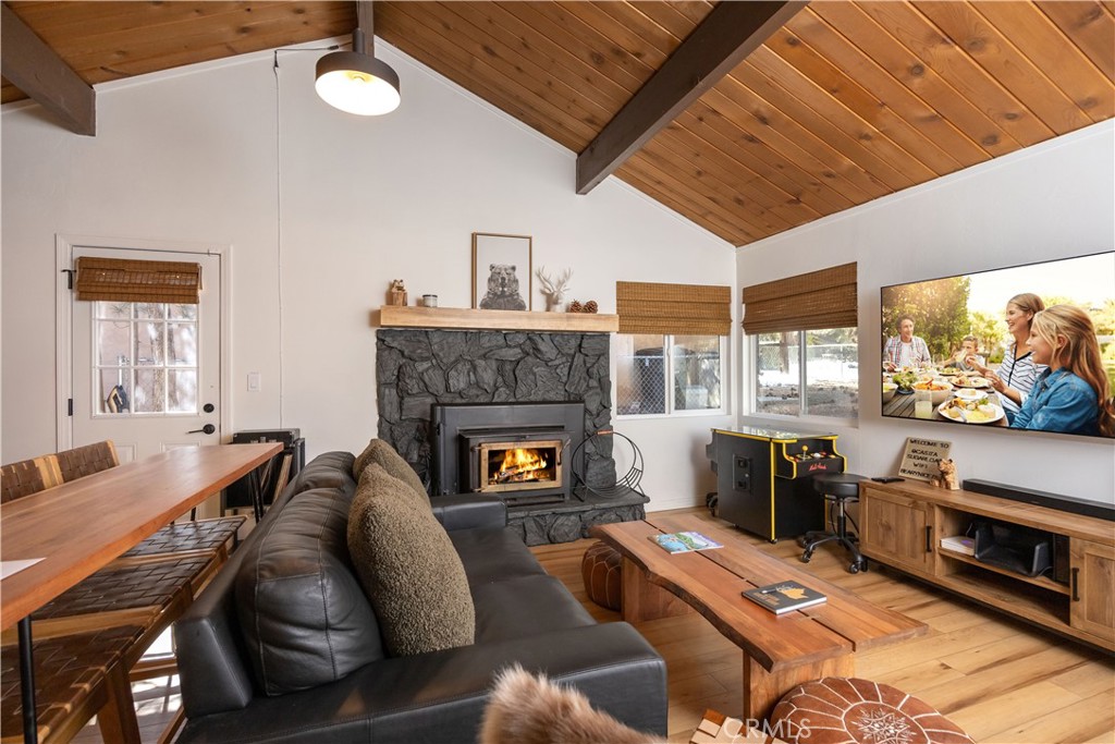 737 Sunset Lane