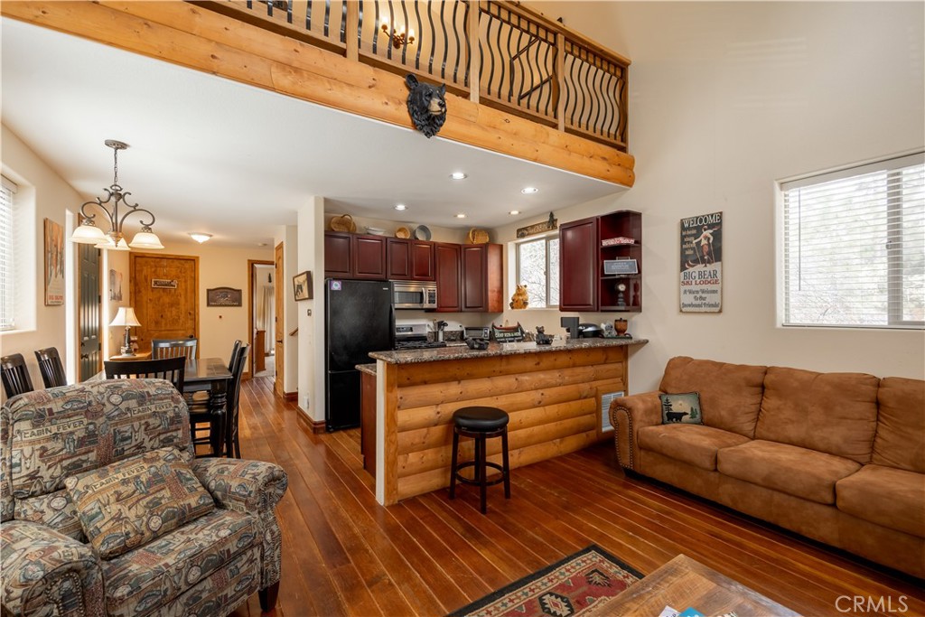 552 Maple Lane
