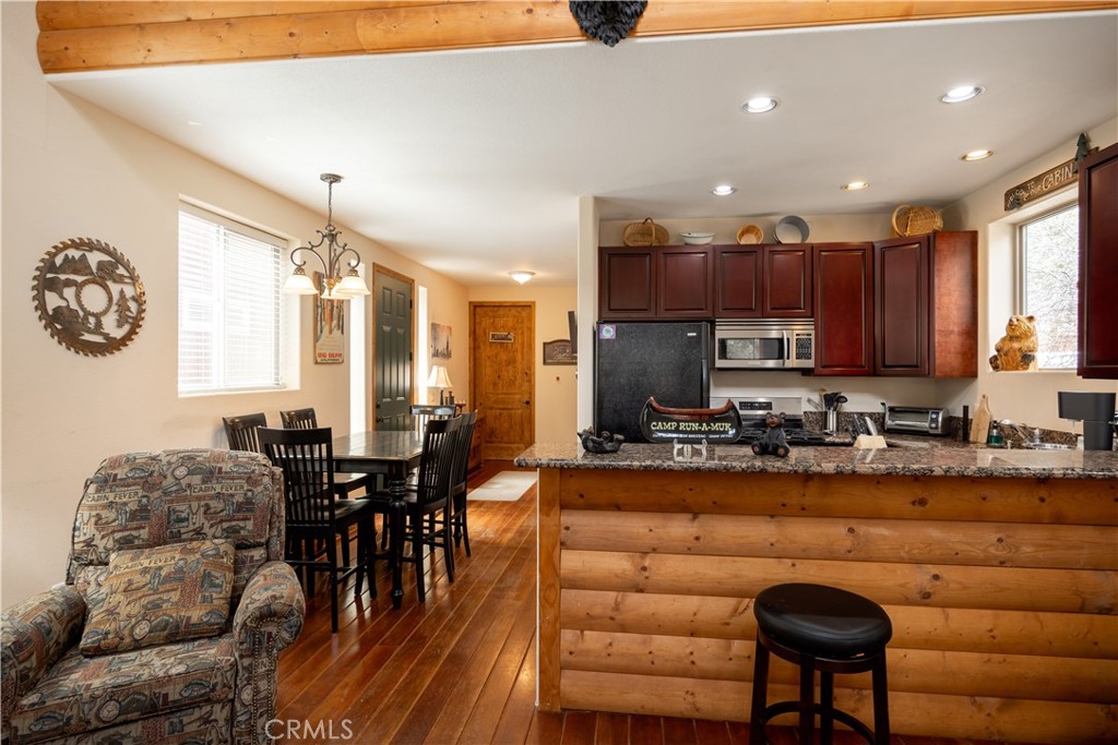 552 Maple Lane