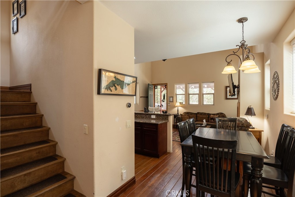 552 Maple Lane