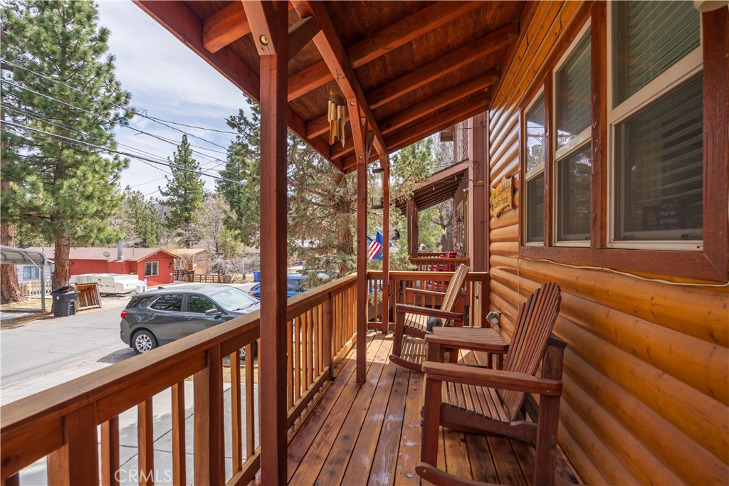 552 Maple Lane