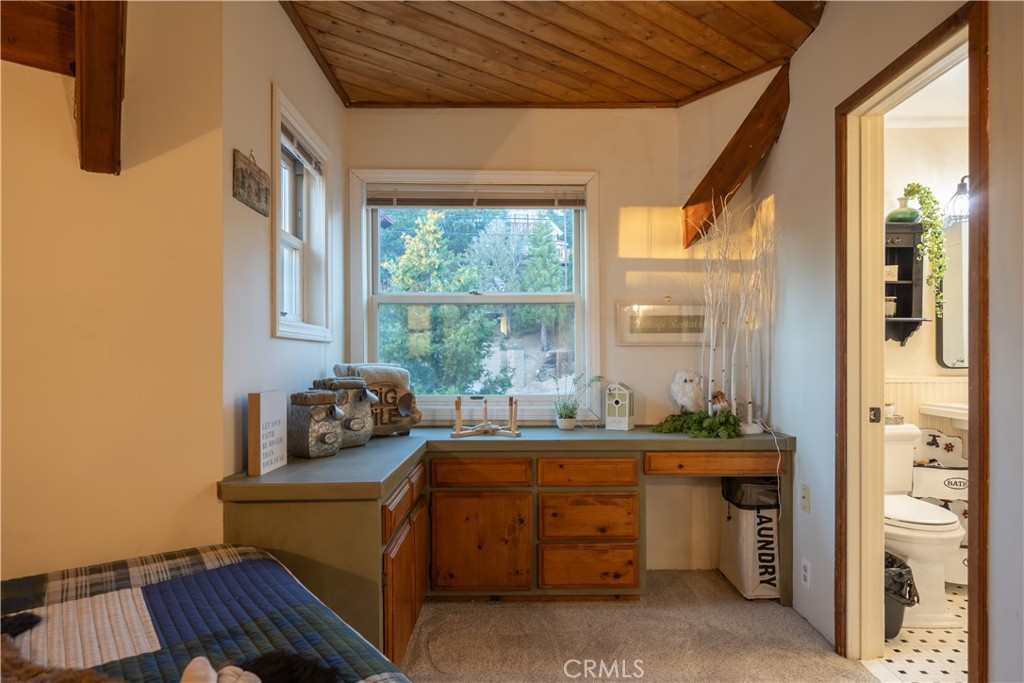 43811 Canyon Crest Drive