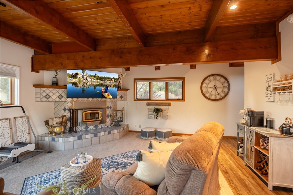 43811 Canyon Crest Drive