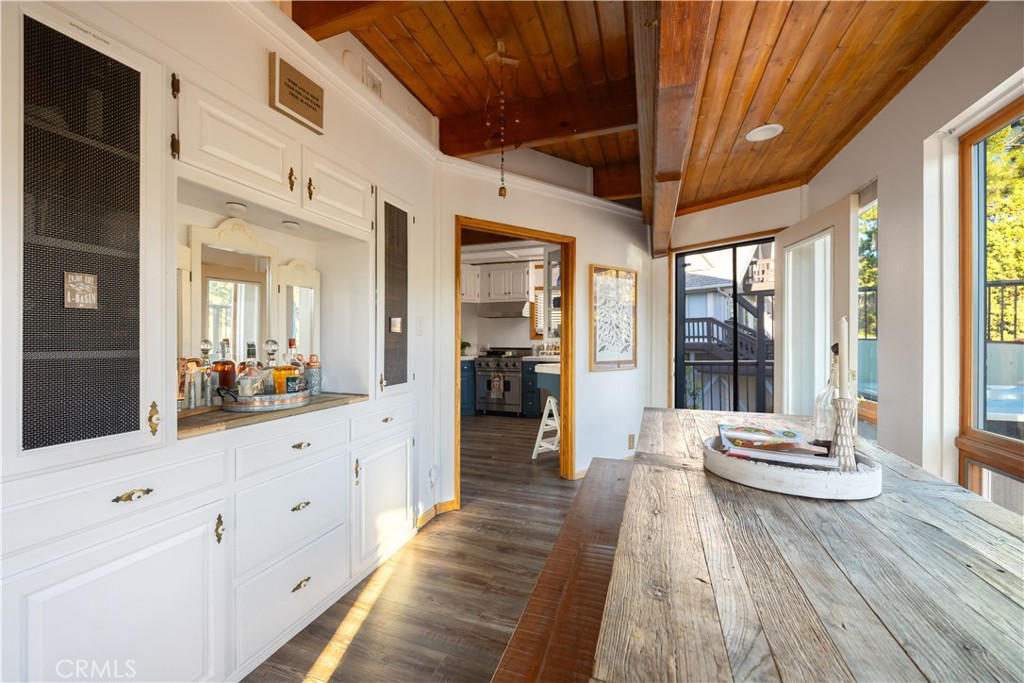 43811 Canyon Crest Drive