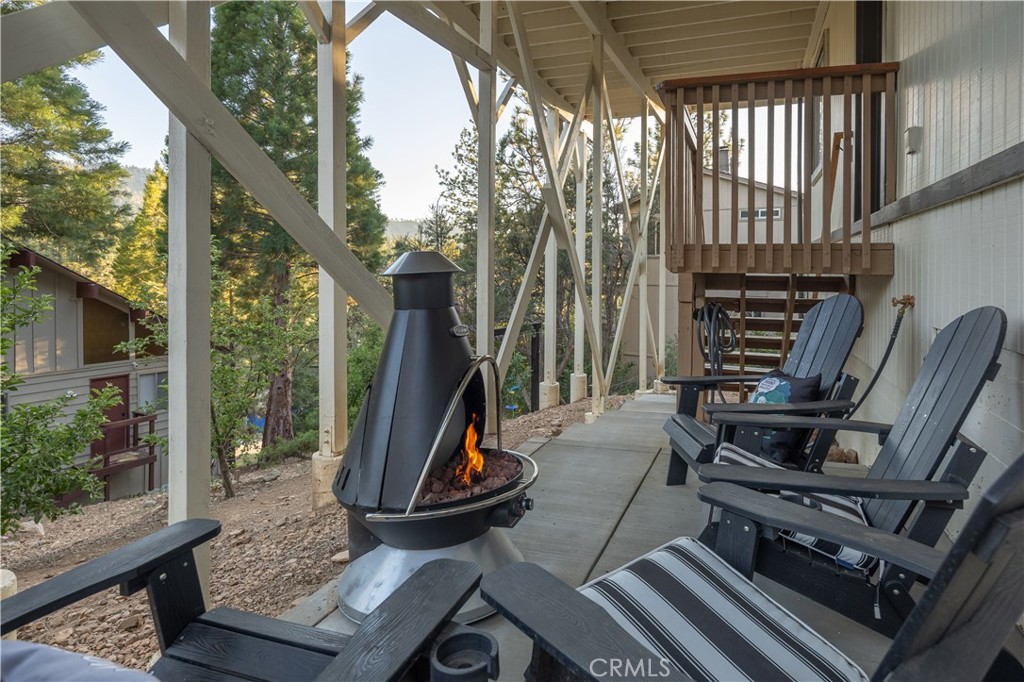 43811 Canyon Crest Drive