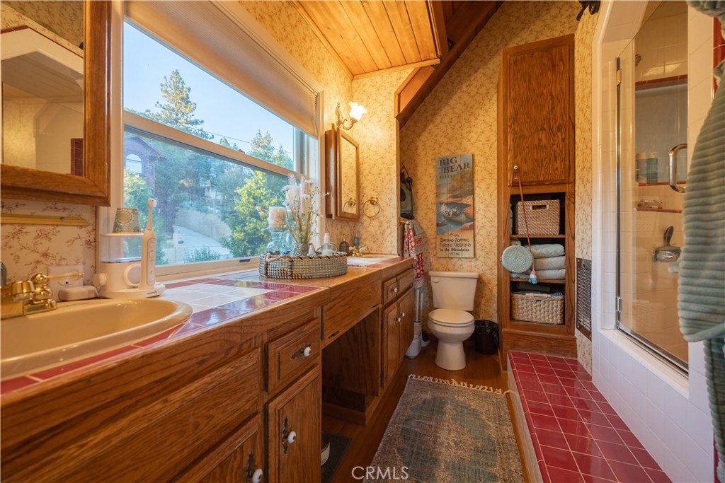 43811 Canyon Crest Drive