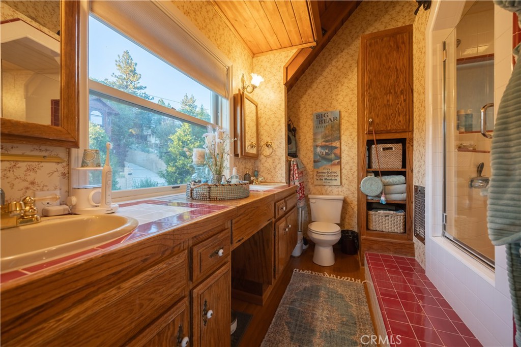 43811 Canyon Crest Drive