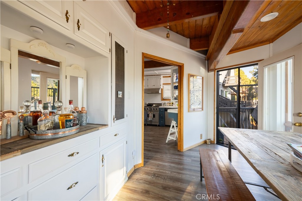 43811 Canyon Crest Drive