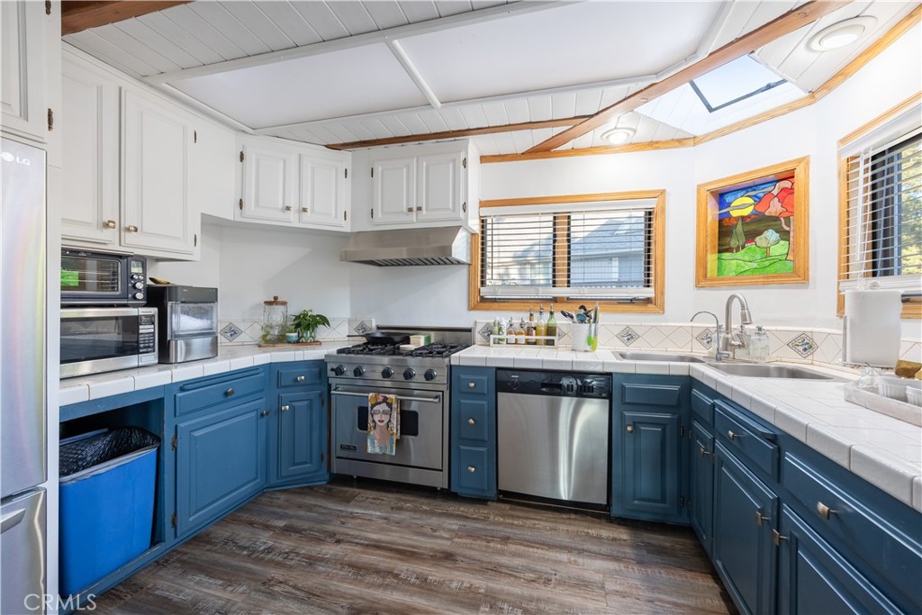 43811 Canyon Crest Drive