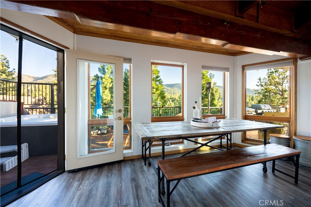 43811 Canyon Crest Drive