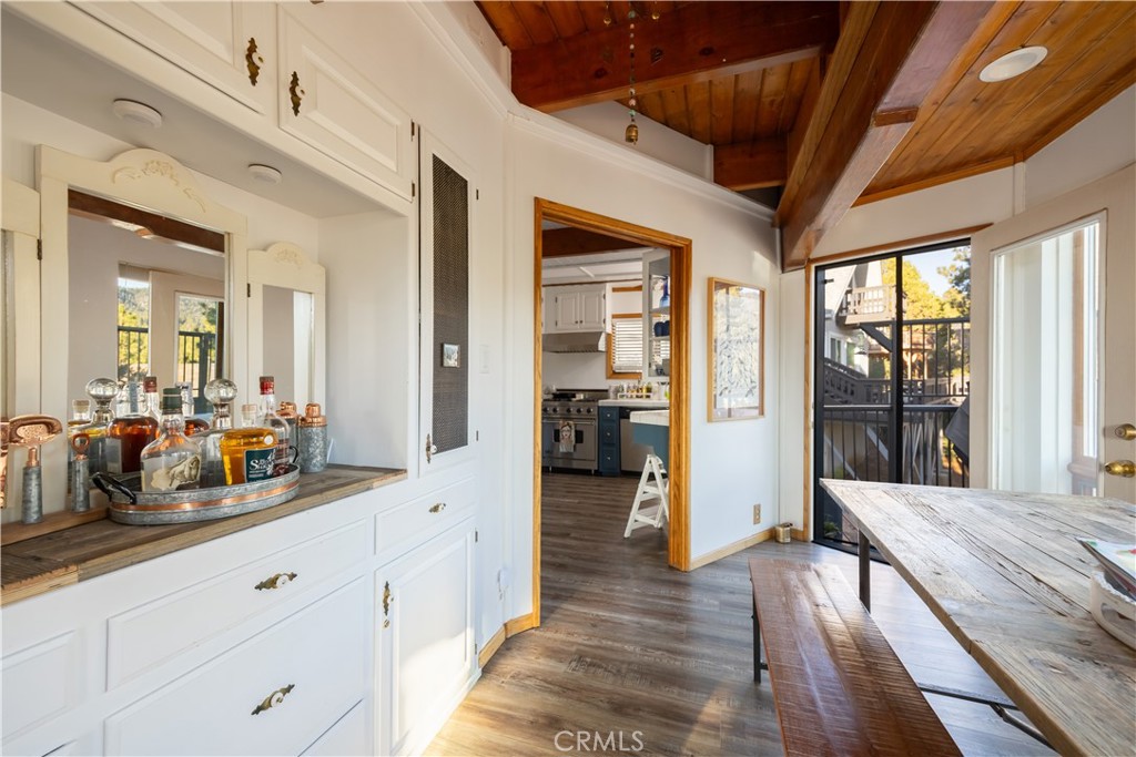 43811 Canyon Crest Drive