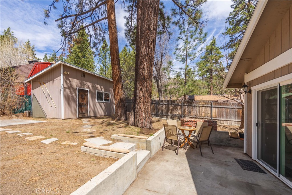 1101 Sierra Avenue