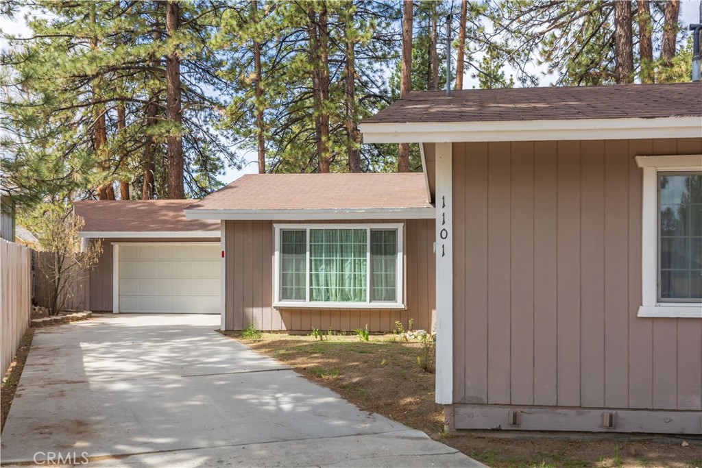 1101 Sierra Avenue